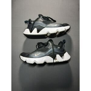 Nike RYZ 365 Sneakers Women's Size 7.5